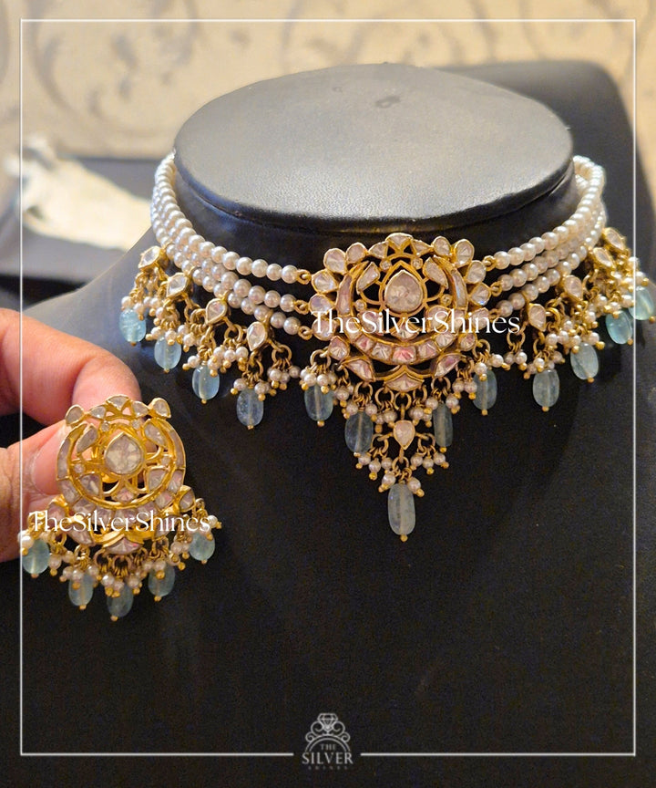 Aarohi - Moissanite Polki and Semi Precious stones Small Choker with Earrings